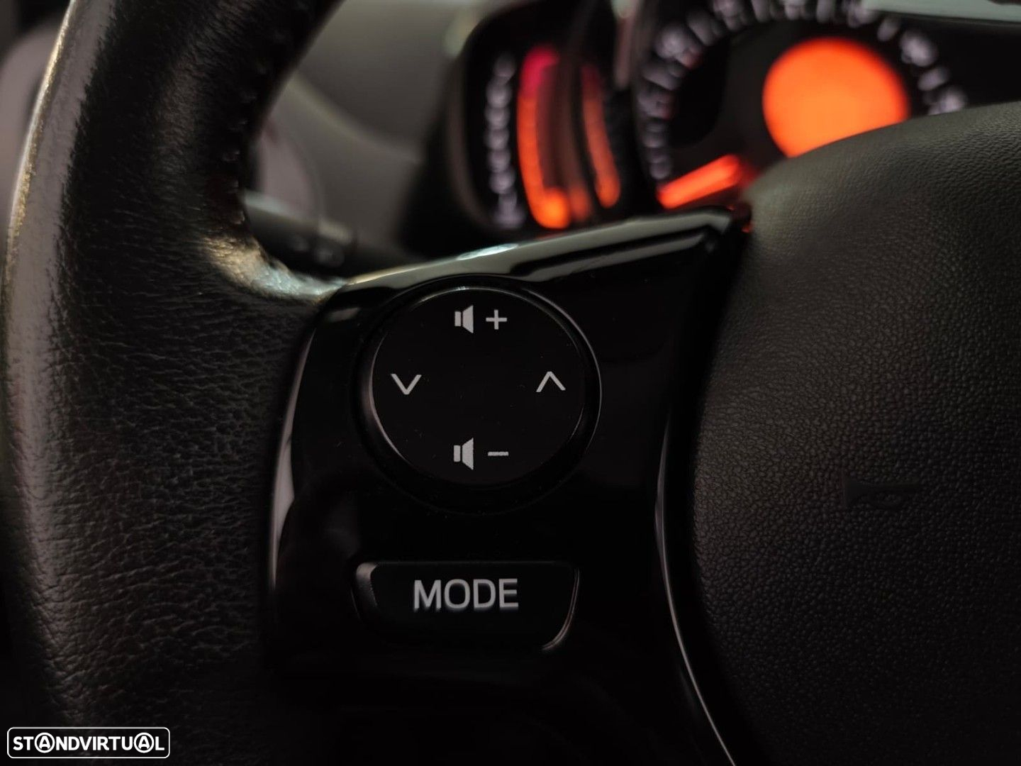 Peugeot 108 1.0 e-VTi Allure - 21