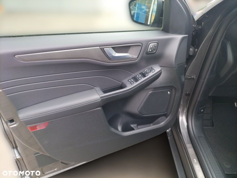 Ford Kuga - 11