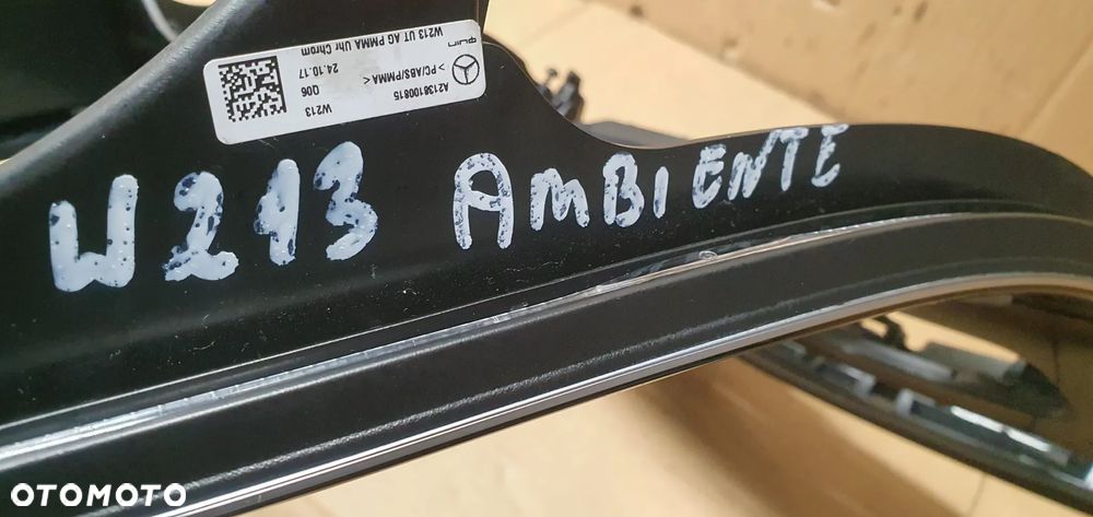 Osłona ramka dekor tunelu środkowego deski konsoli Mercedes E-Klasa W213 A2138100815 - 10