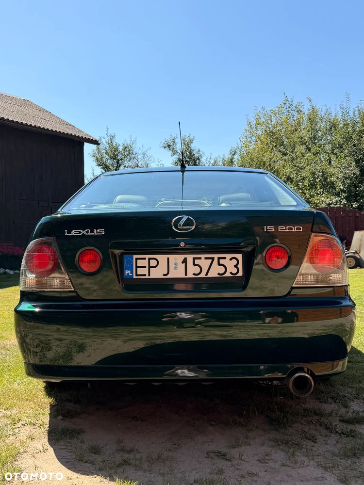 Lexus IS 200 Prestige - 9