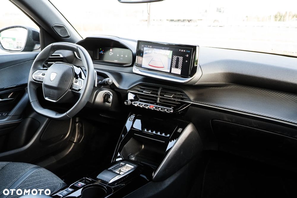 Peugeot 2008 PureTech mHEV Active e-DCS6 - 29