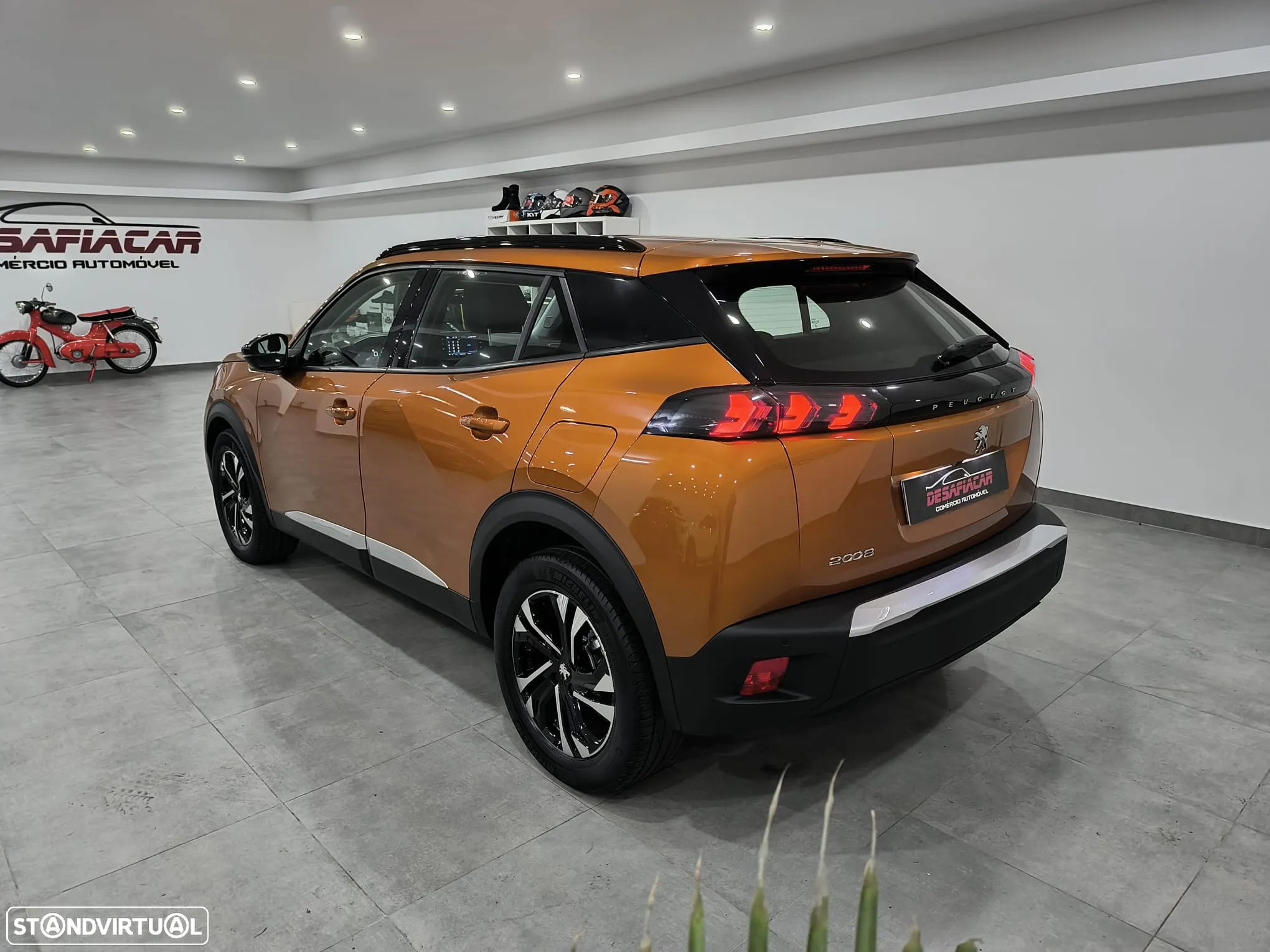 Peugeot 2008 1.2 PureTech Allure - 6