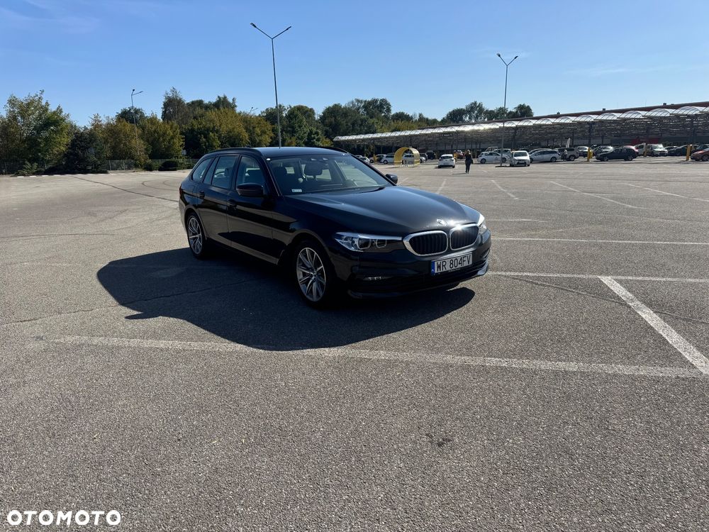 BMW Seria 5 530i xDrive Sport Line sport - 4