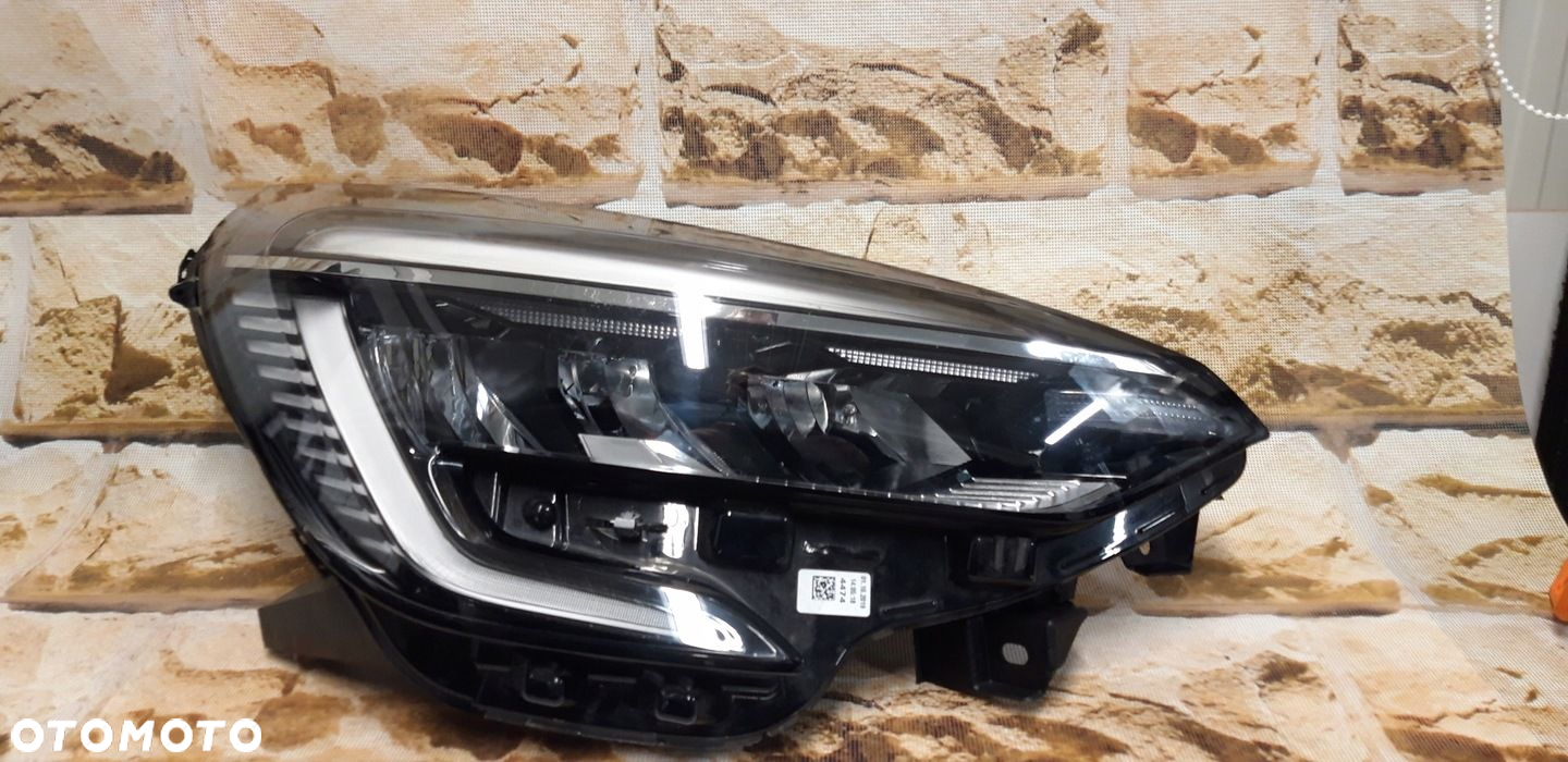 renault clio v 5 full led pure vision prawa europa dwa moduły - 3