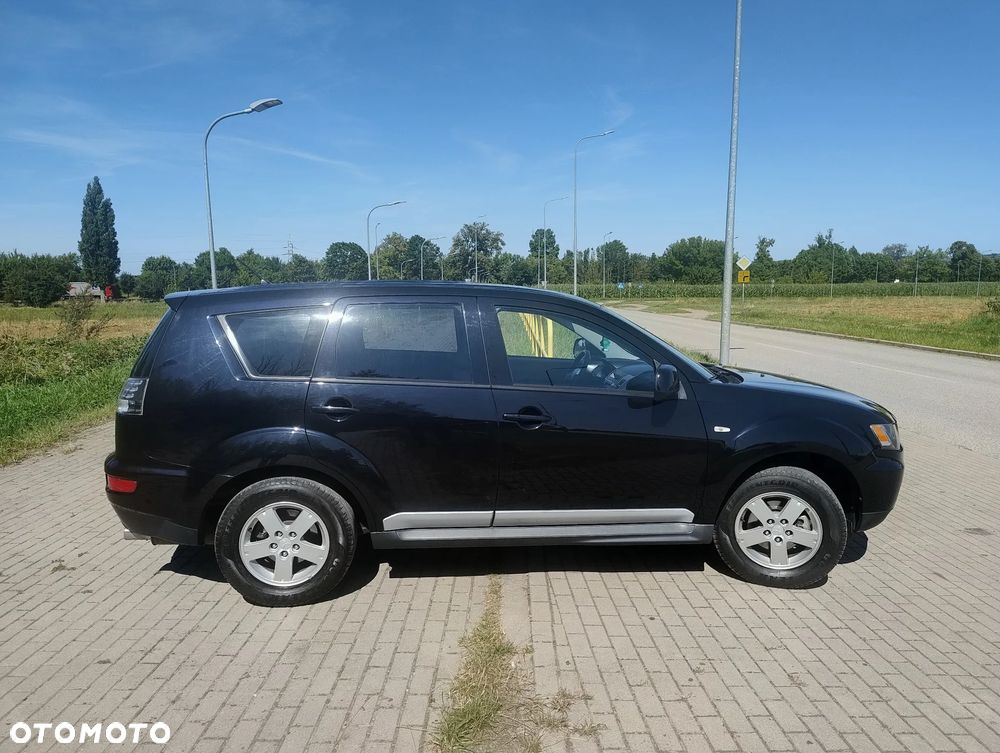 Mitsubishi Outlander 2.0 Intense 2WD - 6