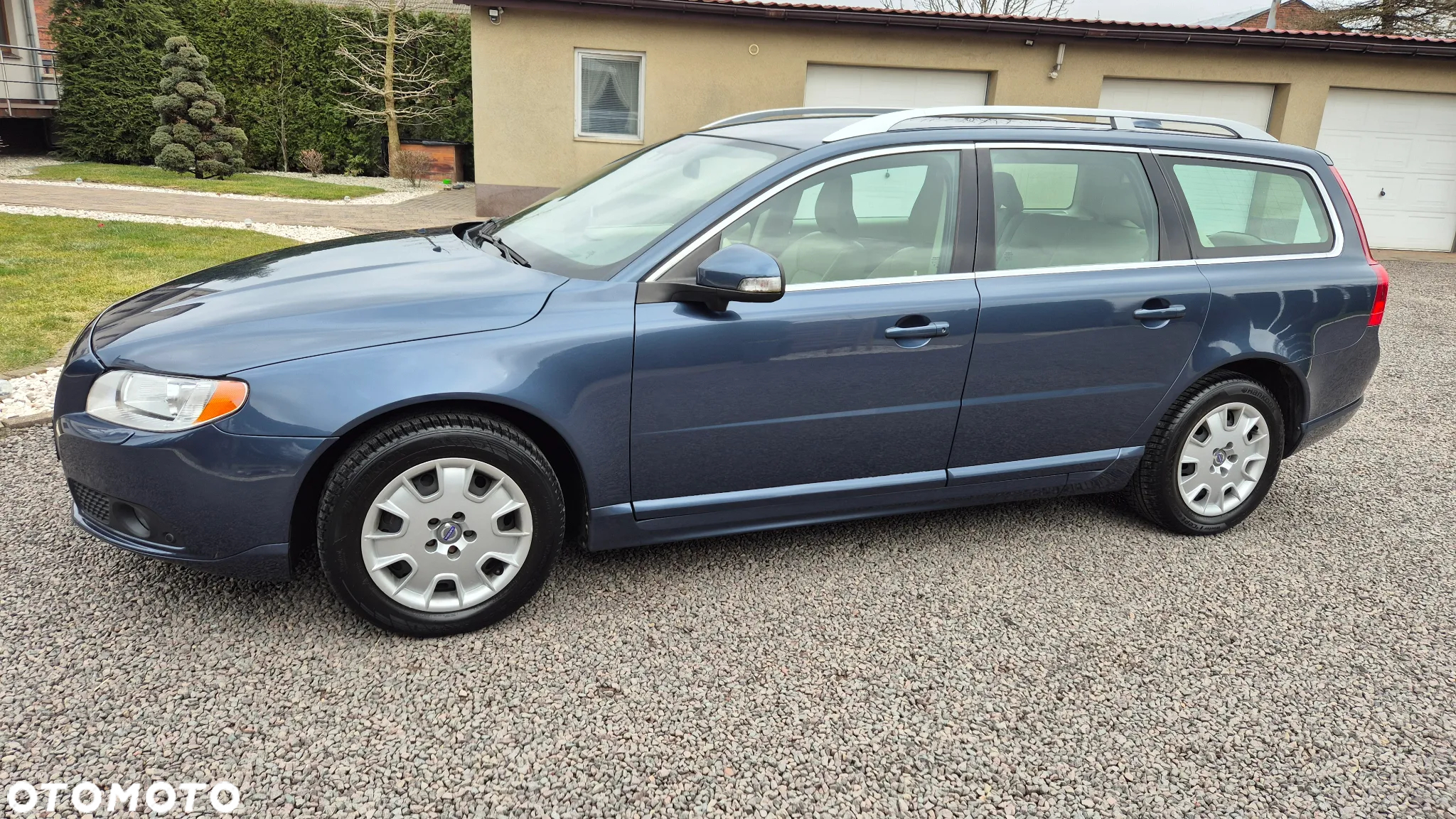 Volvo V70 T6 AWD Momentum - 2