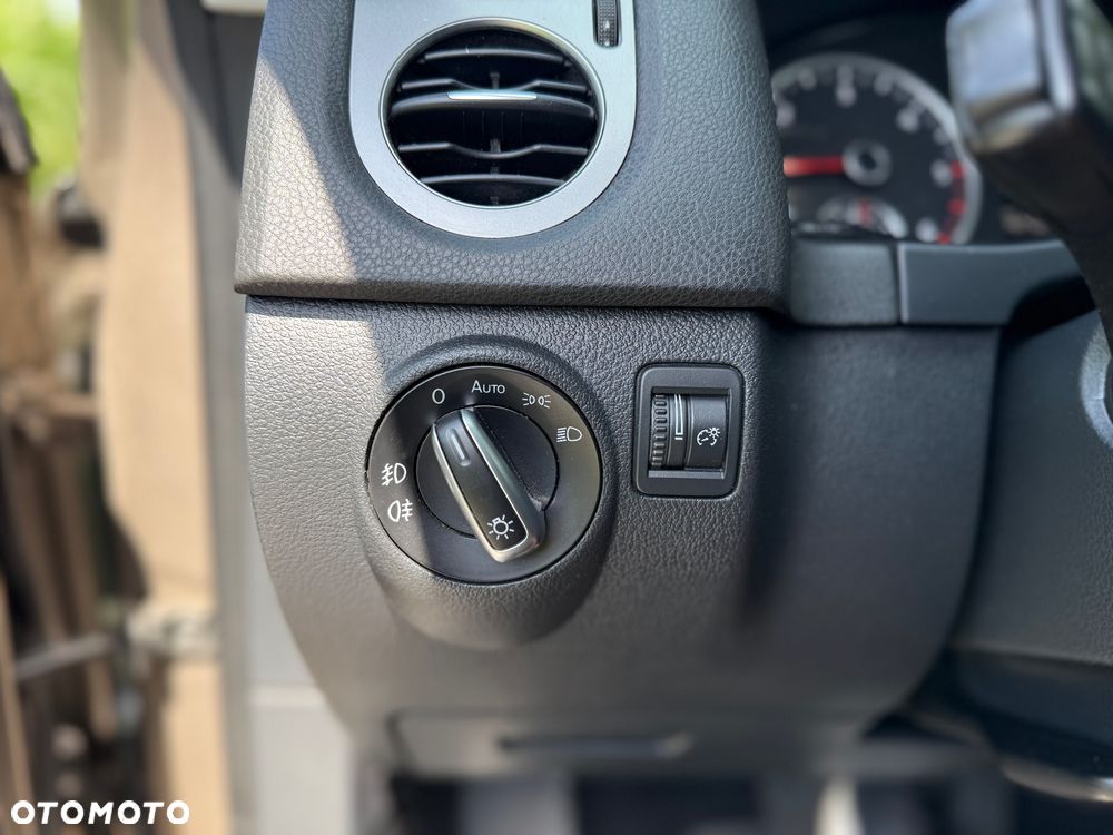 Volkswagen Tiguan - 26