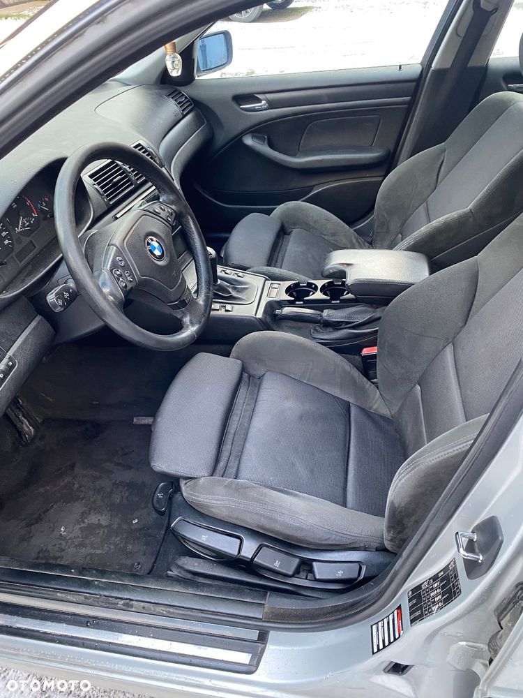 BMW Seria 3 330d - 11