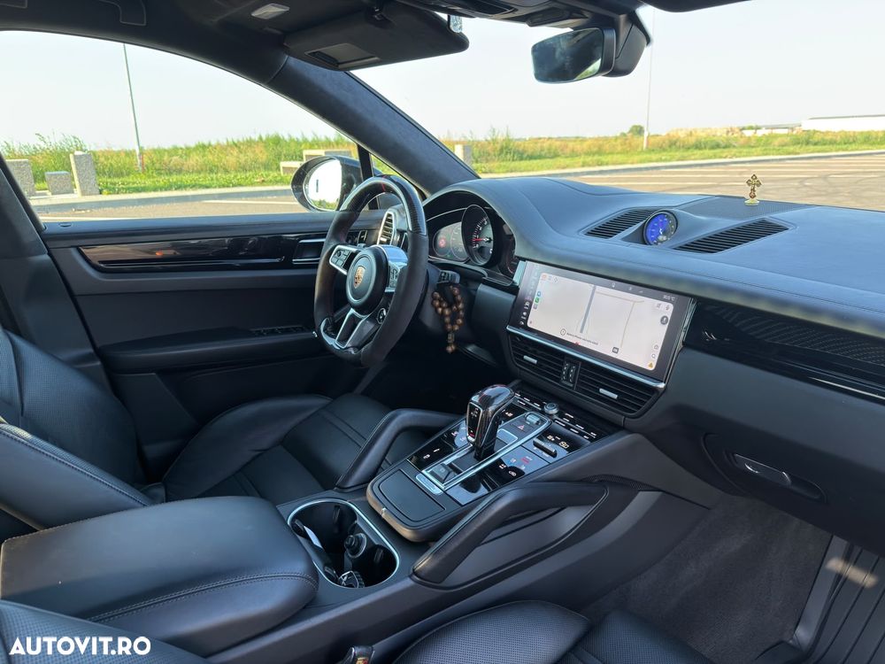 Porsche Cayenne - 5