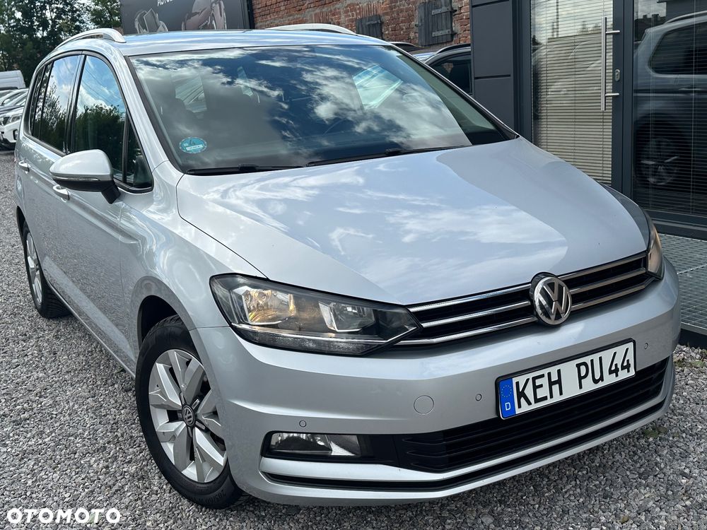 Volkswagen Touran 1.6 TDI SCR BlueMotion Technology DSG Comfortline - 22