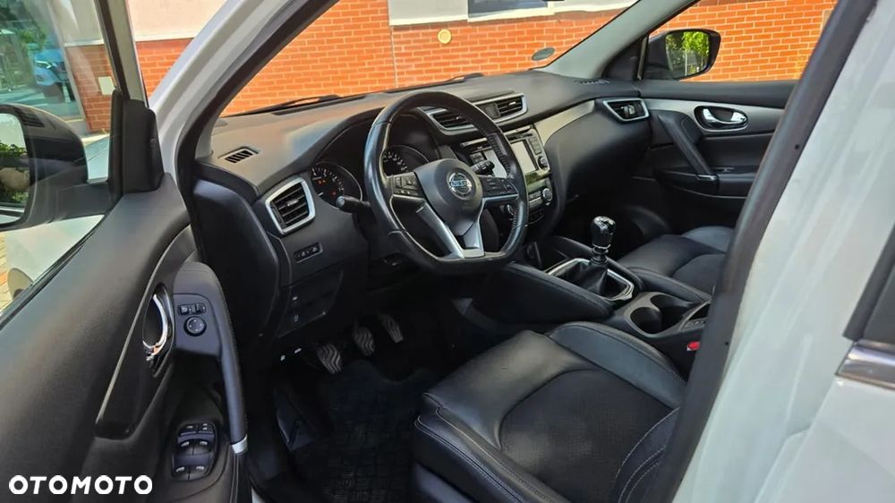 Nissan Qashqai 1.2 DIG-T TEKNA+ - 20