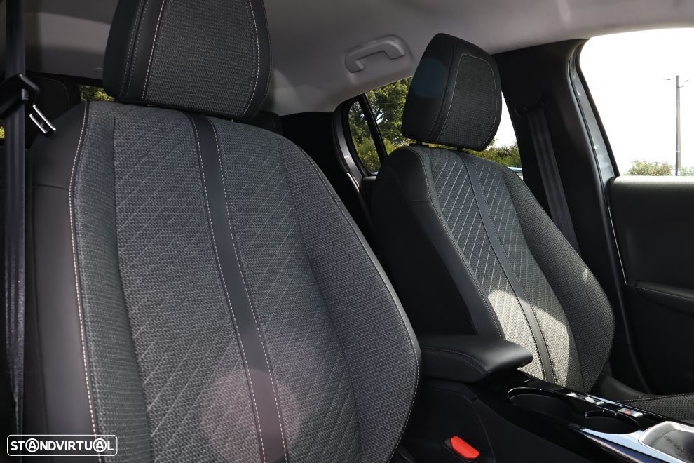 Peugeot 208 1.2 PureTech Allure - 12