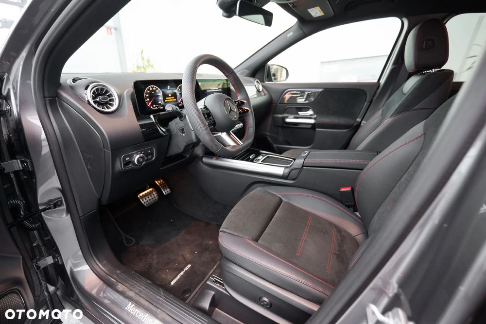 Mercedes-Benz GLA 200 d 4-Matic AMG Line - 9