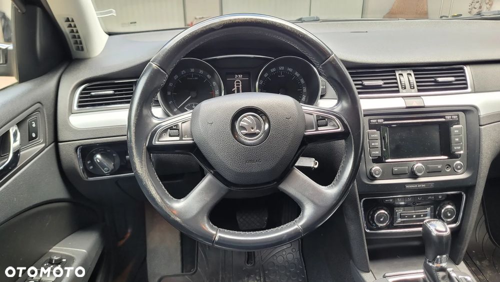 Skoda Superb 2.0 TDI Green tec DSG Elegance - 30