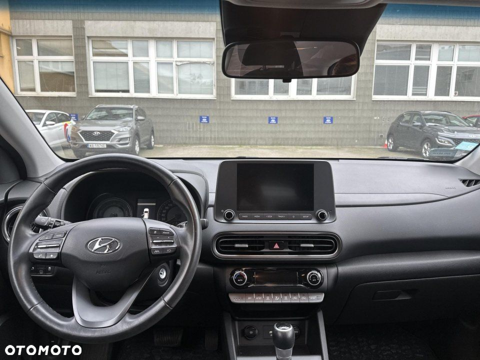 Hyundai Kona - 12