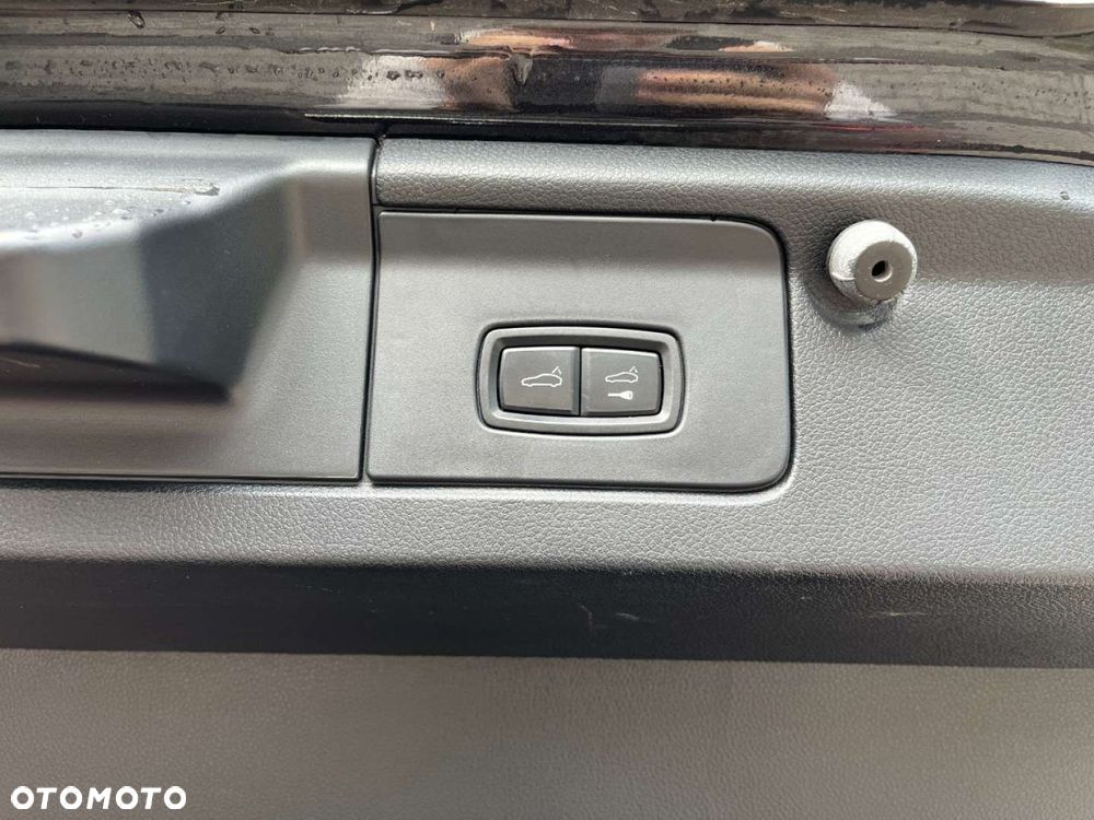 Porsche Panamera Turbo - 33