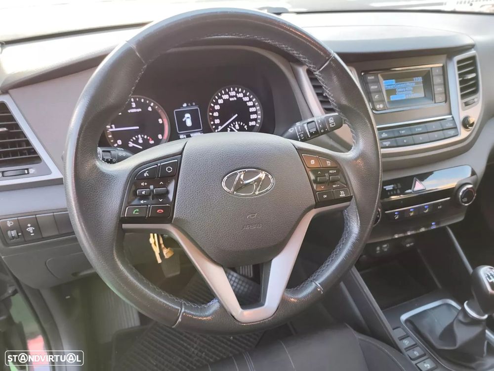 Hyundai Tucson blue 1.7 CRDi 2WD Advantage - 16