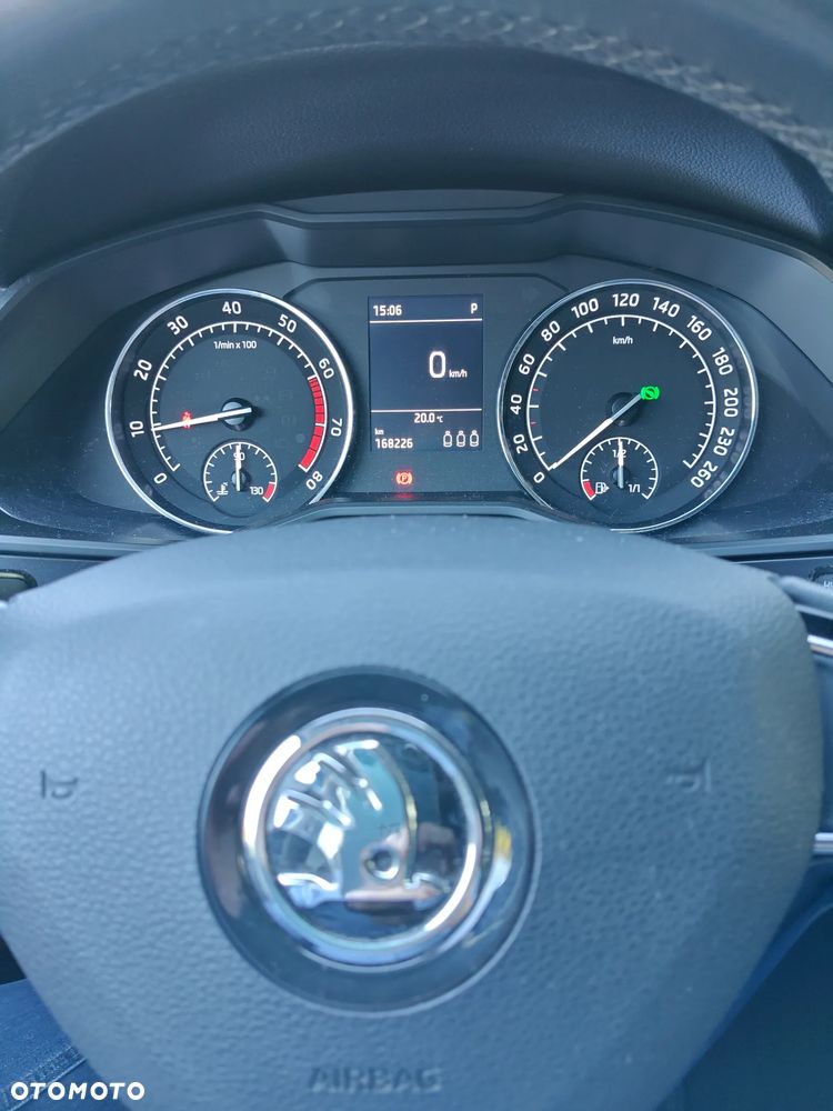 Skoda Superb 1.5 TSI ACT Active DSG - 32