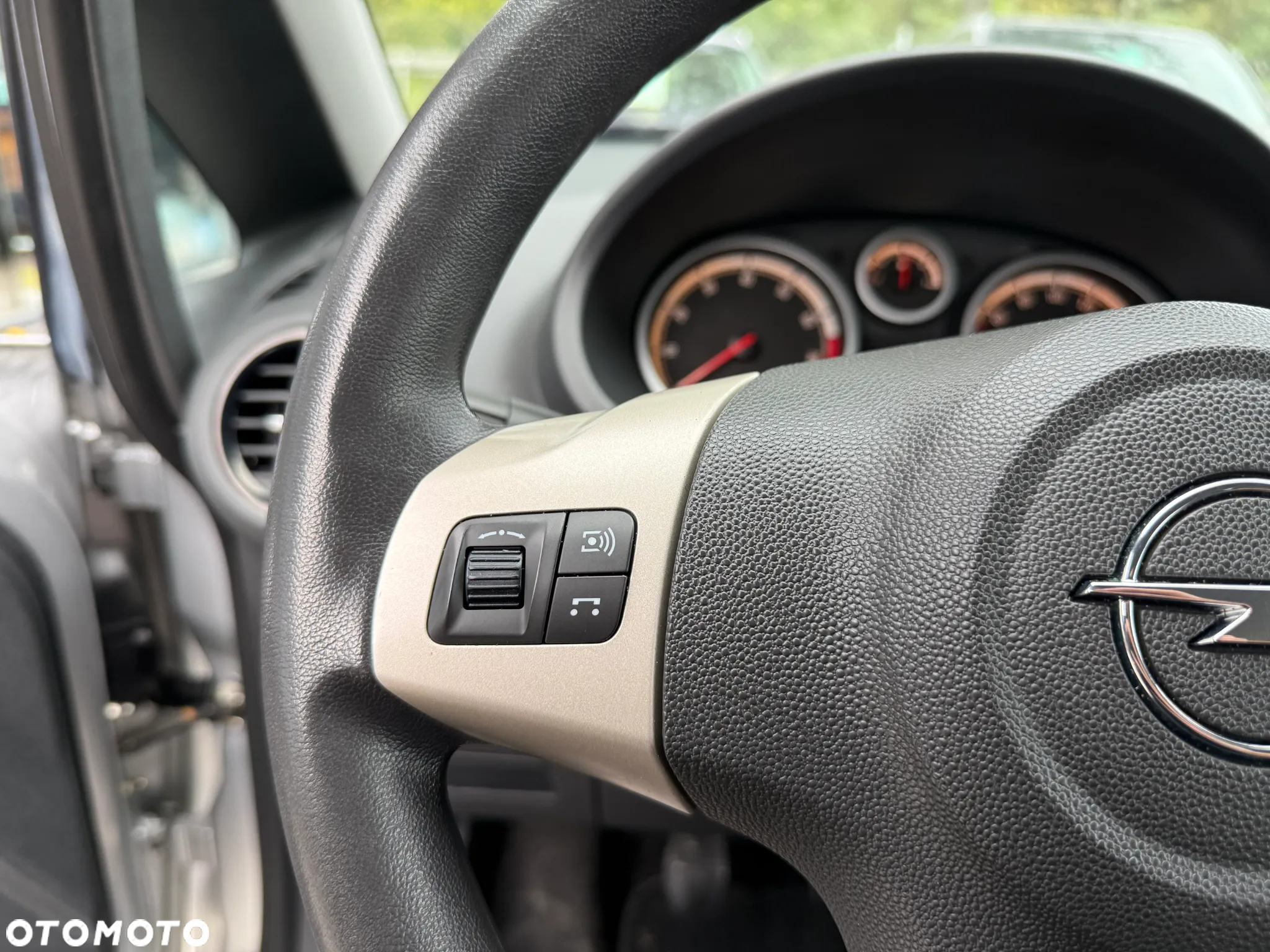 Opel Corsa 1.4 16V Cosmo - 39