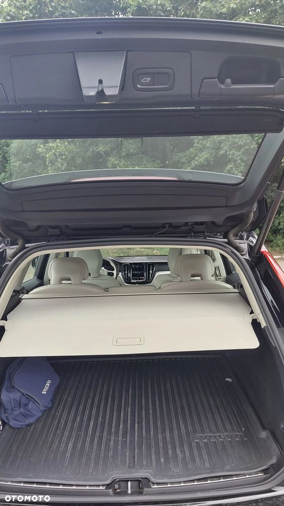 Volvo XC 60 B4 D AWD Inscription - 8