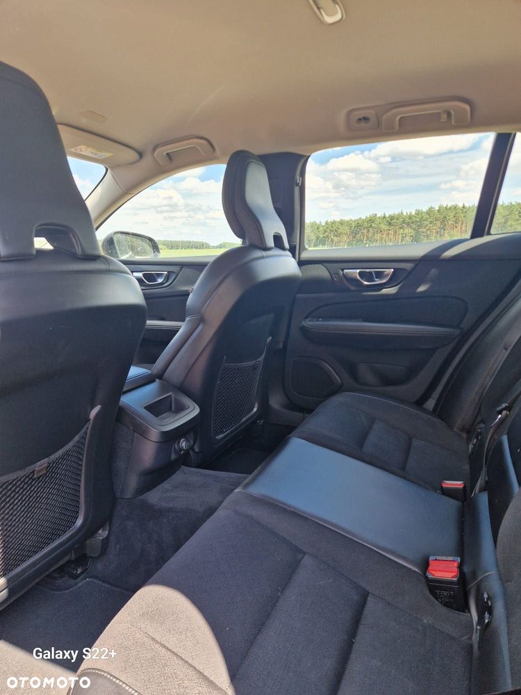 Volvo V60 D3 Momentum Pro - 16