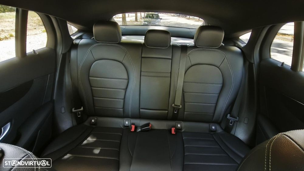 Mercedes-Benz GLC 300 de Coupe 4Matic 9G-TRONIC Exclusive - 28