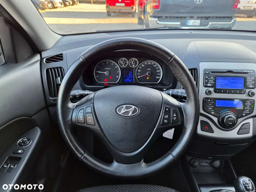 Hyundai i30 - 23