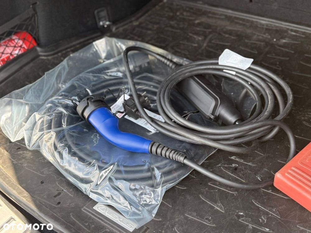 Lexus NX 450h+ Omotenashi AWD - 36