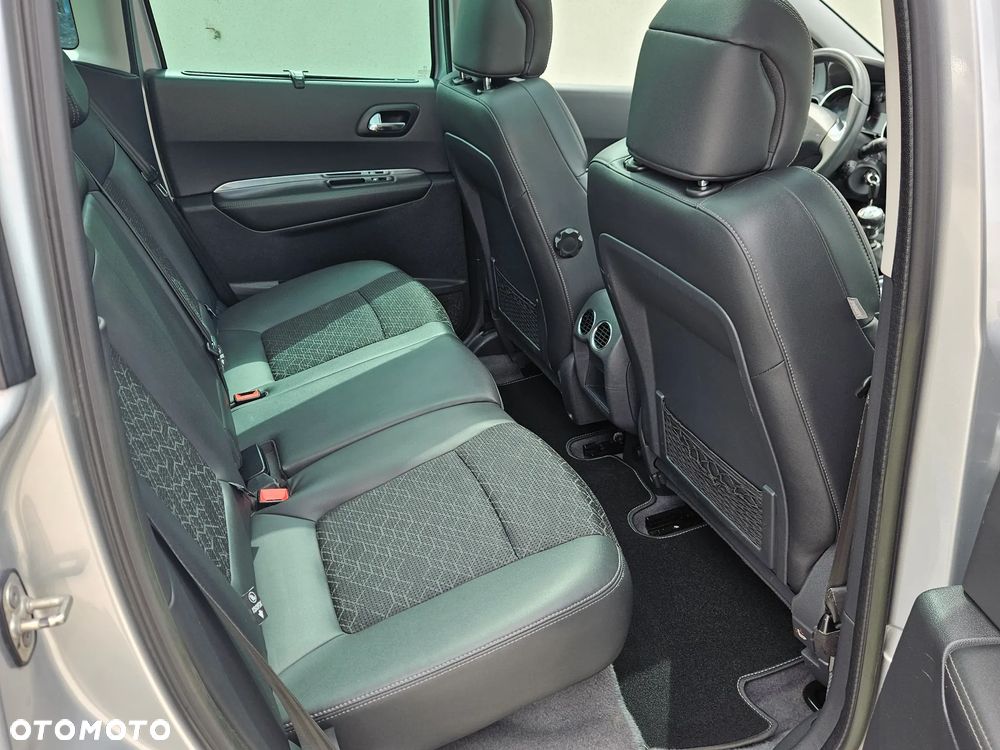Peugeot 3008 2.0 HDi Premium+ - 14