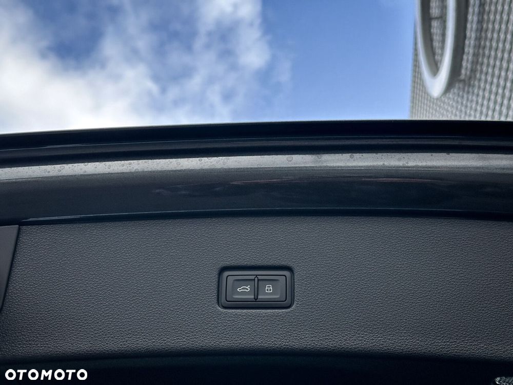 Audi Q8 - 11
