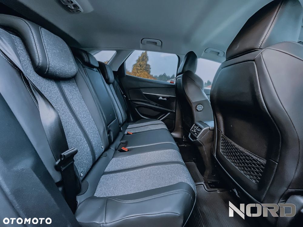 Peugeot 3008 PureTech 130 Stop & Start GPF EAT8 Allure - 17