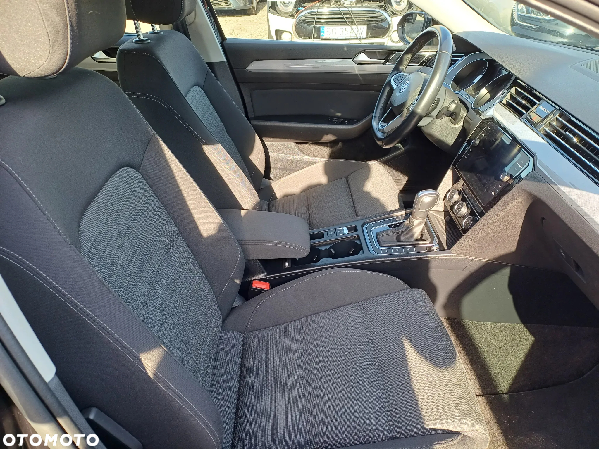 Volkswagen Passat - 9