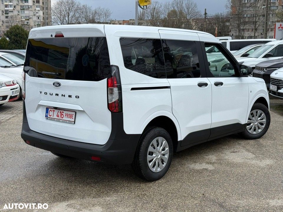 Ford Tourneo Courier 1.0 EcoBoost DCT7 Trend - 11