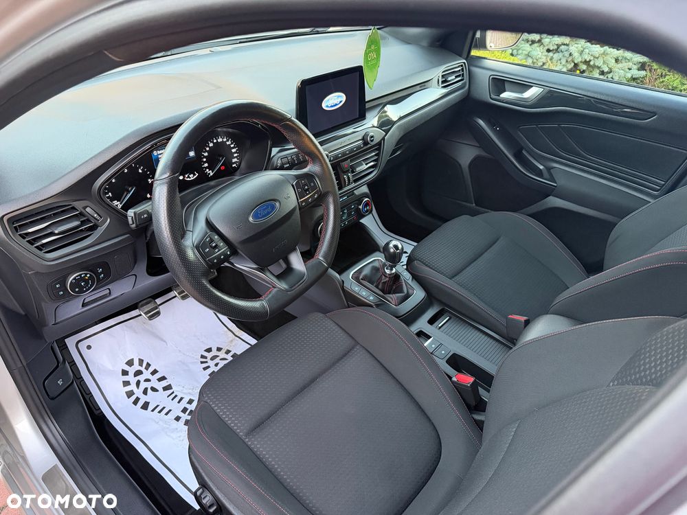Ford Focus 1.5 EcoBlue Start-Stopp-System ST-LINE - 13