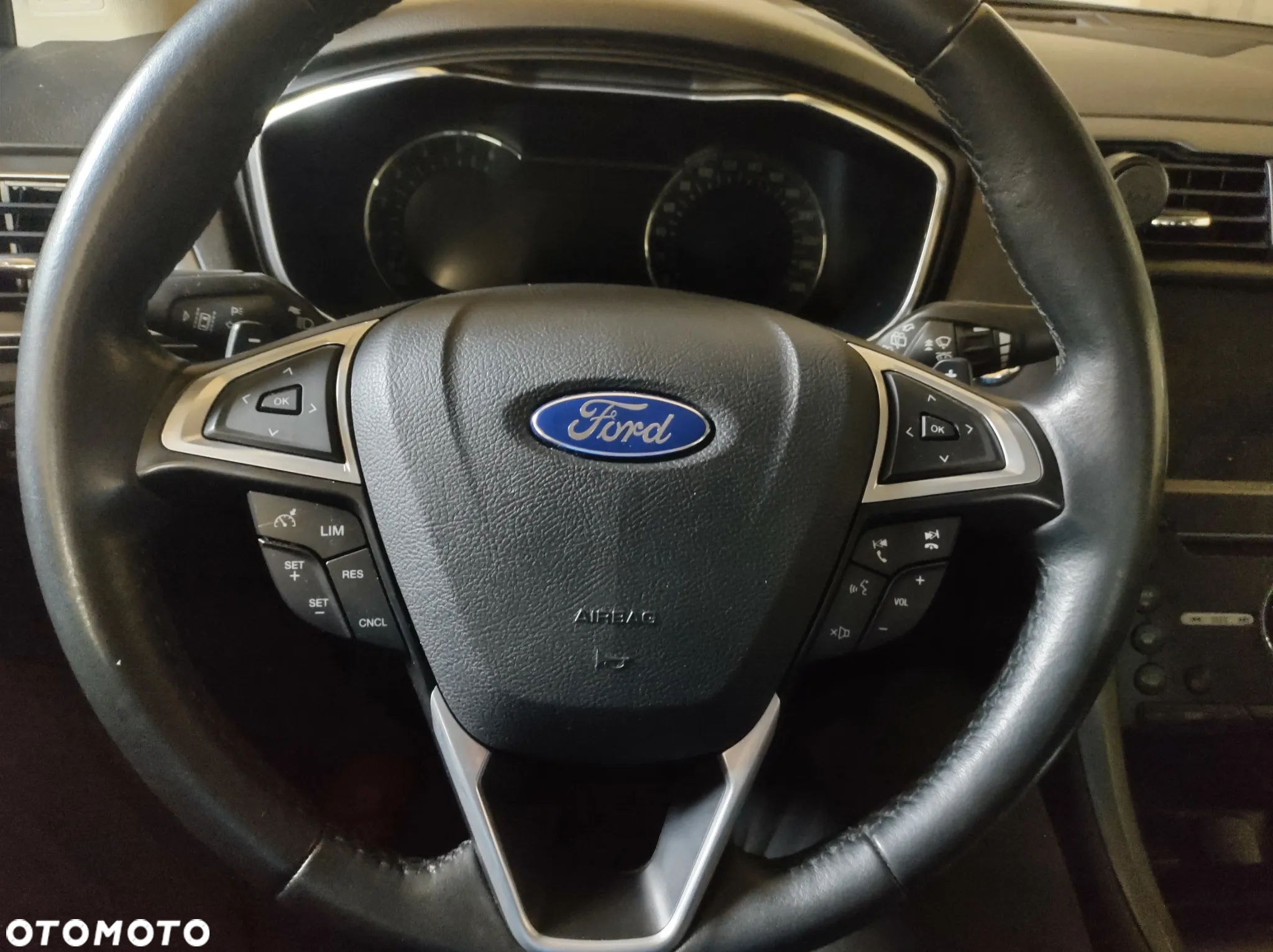 Ford Mondeo 2.0 TDCi Titanium PowerShift - 8