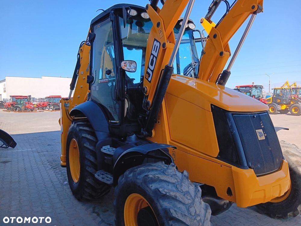 JCB 3CX Contractor AEC - 15