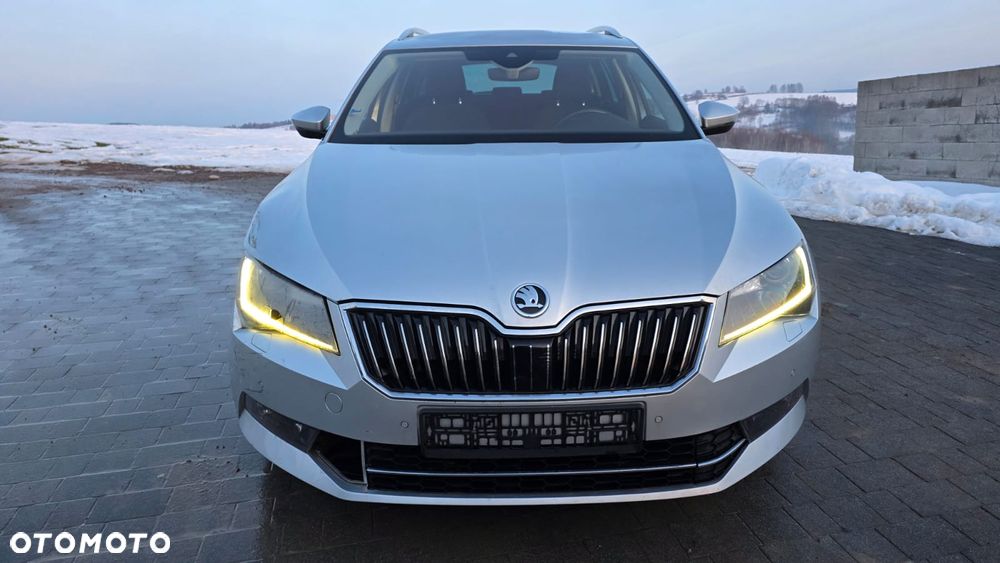 Skoda Superb 2.0 TDI 4x4 Style DSG - 2