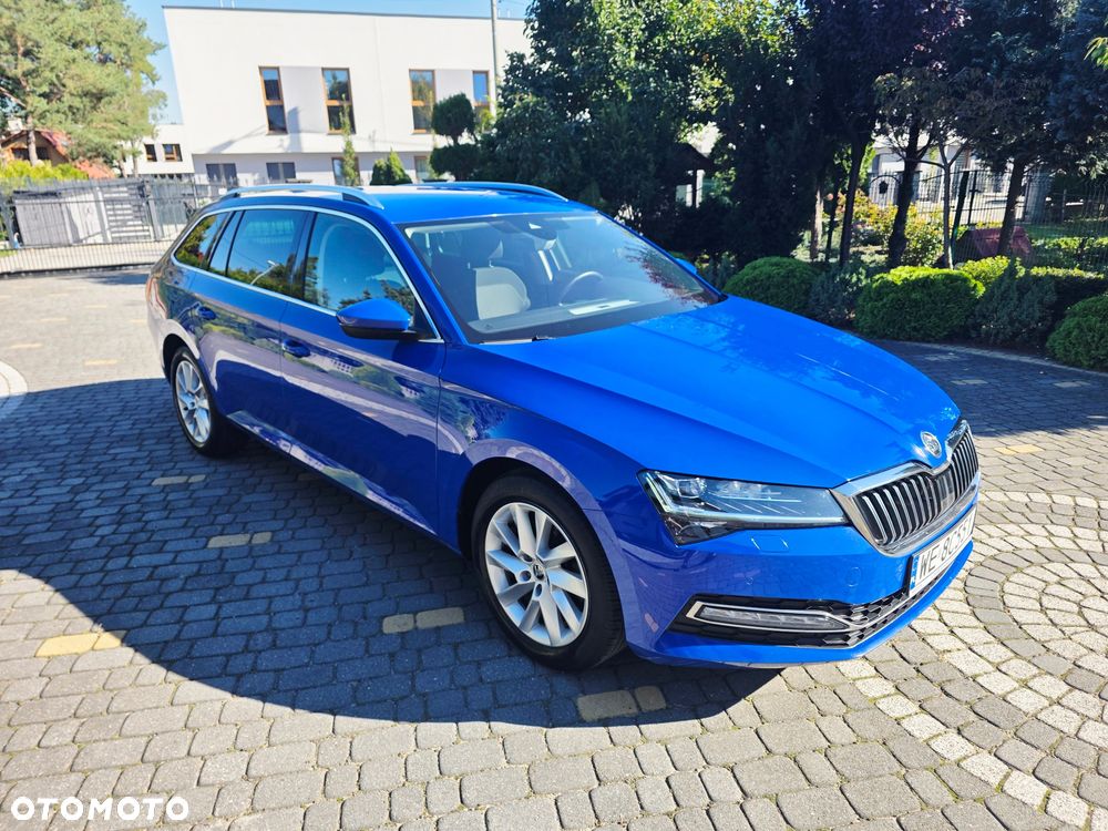 Skoda Superb 2.0 TDI SCR 4x4 Style DSG - 8