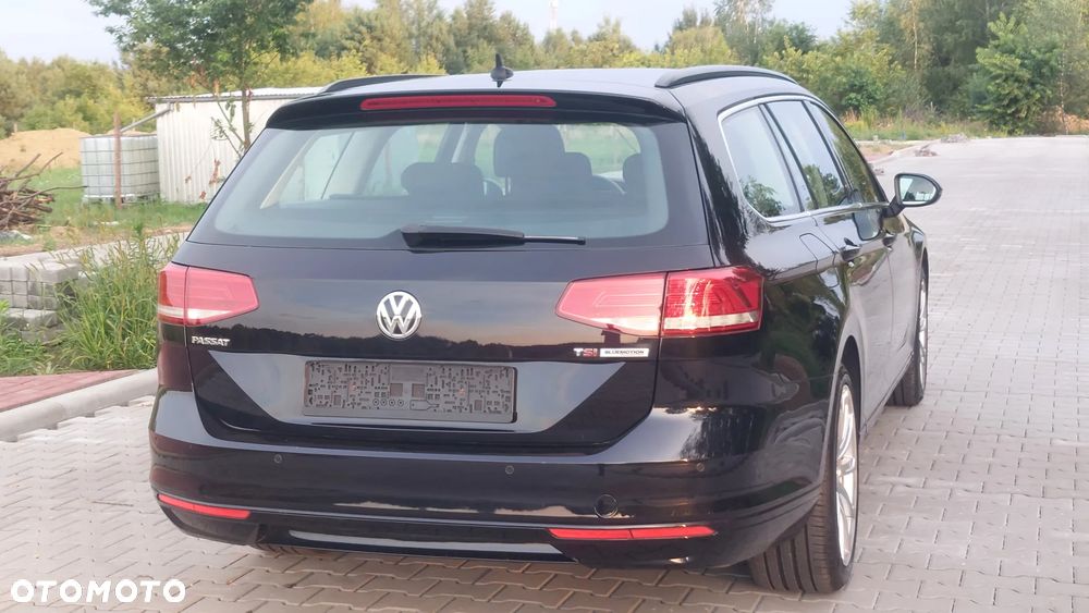 Volkswagen Passat - 20