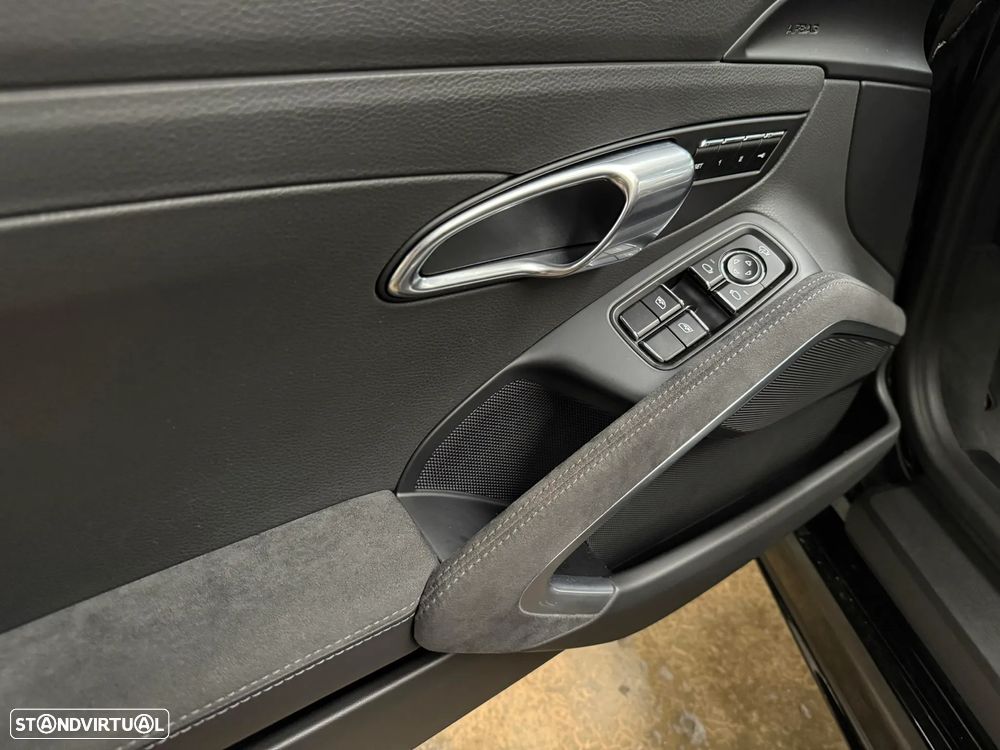 Porsche 718 Boxster GTS PDK - 36