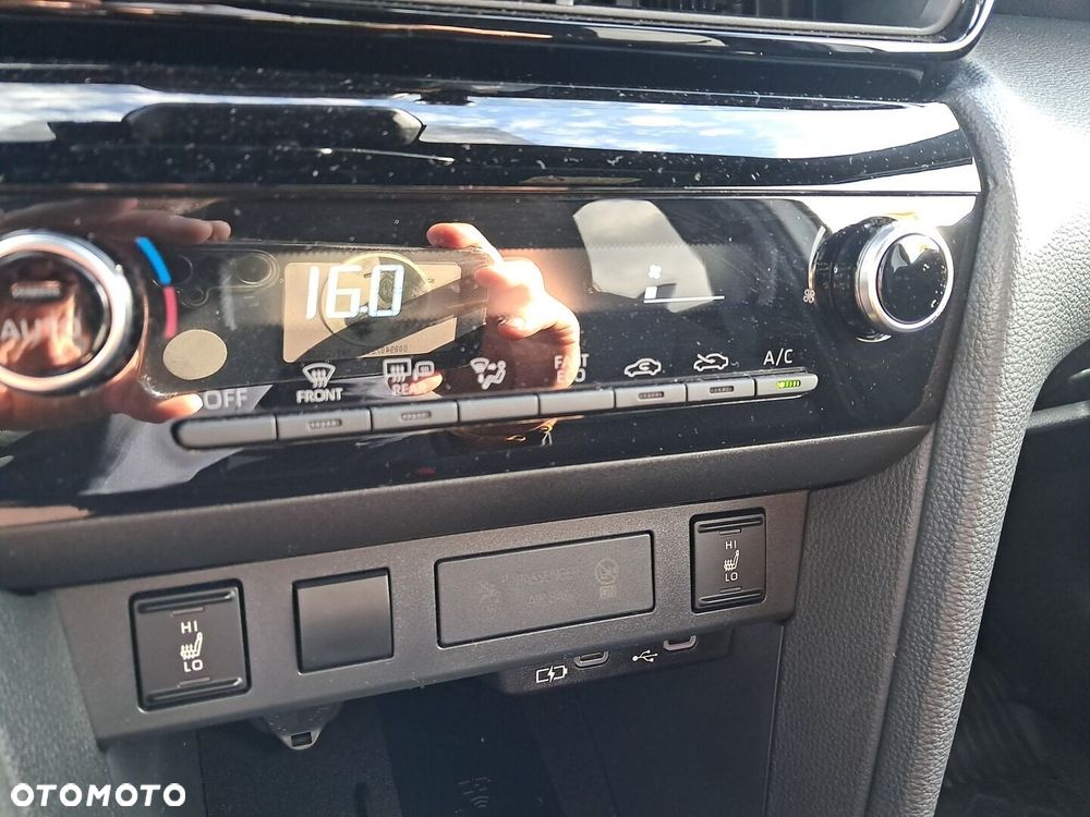 Toyota Yaris Cross Hybrid 1.5 Style - 25