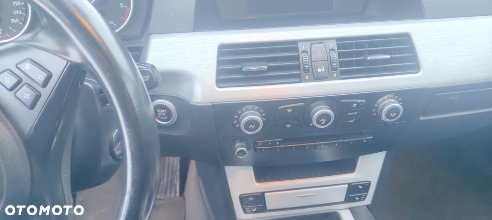 BMW Seria 5 530xd - 11