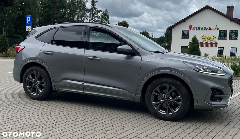 Ford Kuga 1.5 EcoBoost FWD ST-Line - 2
