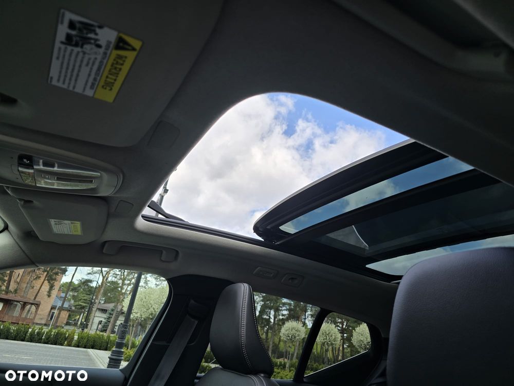 Volvo XC 40 B5 B AWD Momentum Pro - 16
