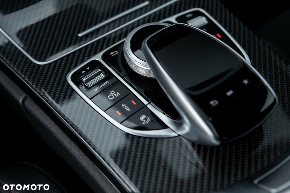 Mercedes-Benz Klasa C AMG 43 4-Matic - 37