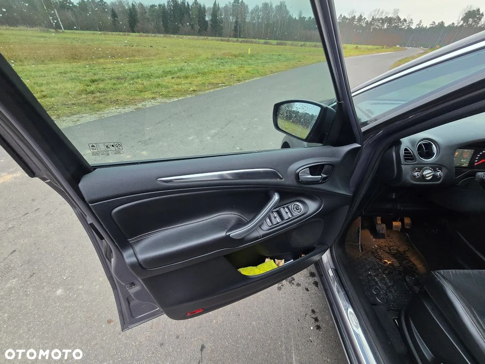 Ford S-Max 2.0 TDCi Titanium - 15