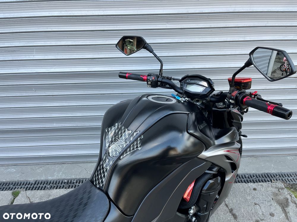 Kawasaki Z - 19