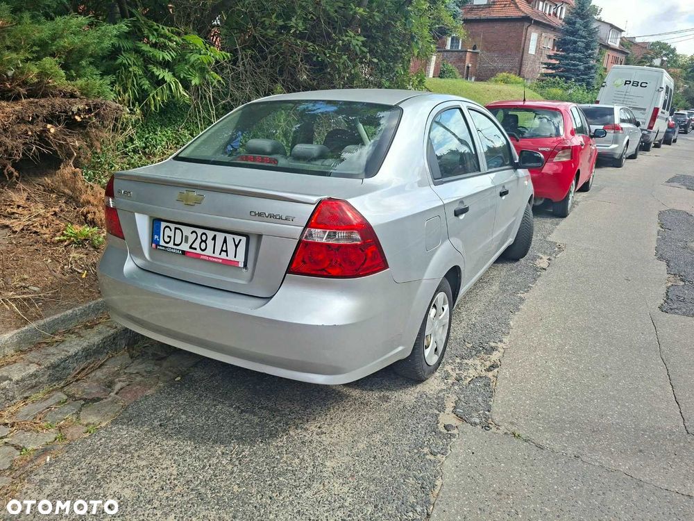 Chevrolet Aveo - 2