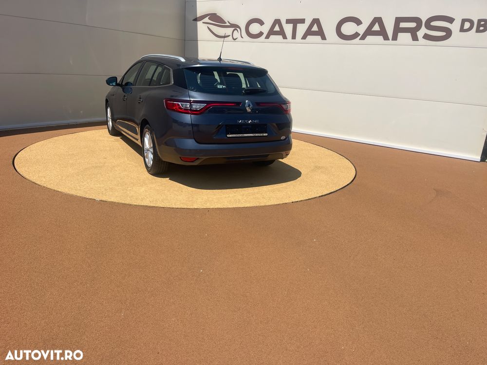 Renault Megane Blue dCi 116 Intens - 11