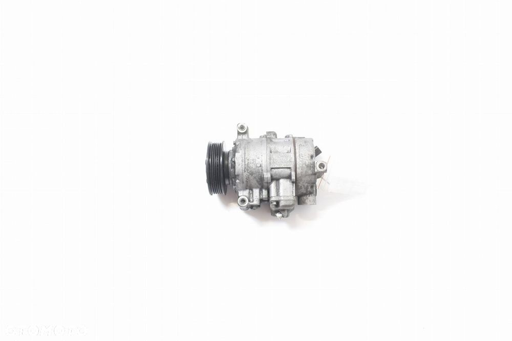 SPRĘŻARKA KLIMATYZACJI Audi A4 B8 Avant 2.0 TFSI - 2